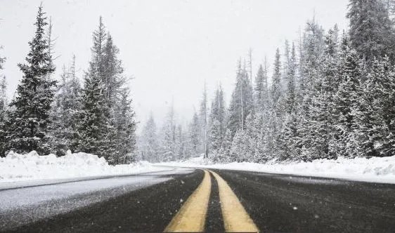 BIHAMK: Uslovi za vožnju uglavnom dobri, ali zahtijevaju povećan oprez!