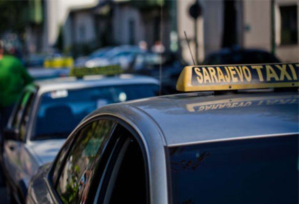 Sarajevski taksista tražio 20 KM za 2 kilometra i nije htio upaliti taksimetar
