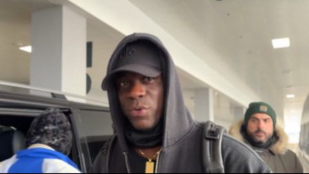 Snimljen na aerodromu Screenshot