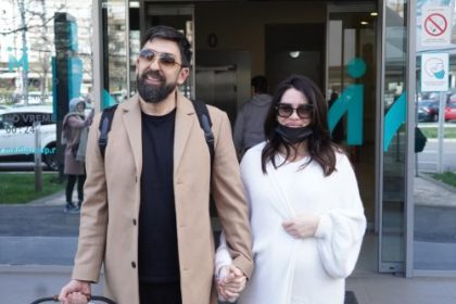 MINA NAUMOVIĆ SA BEBOM LOLOM IZAŠLA IZ PORODILIŠTA!