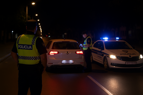 Vozač udario djevojčicu (15) i pobjegao! 