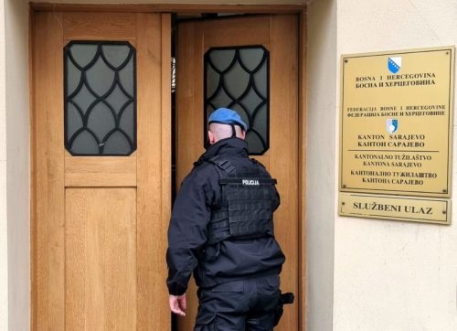 Predložen pritvor Cezarovim saradnicima