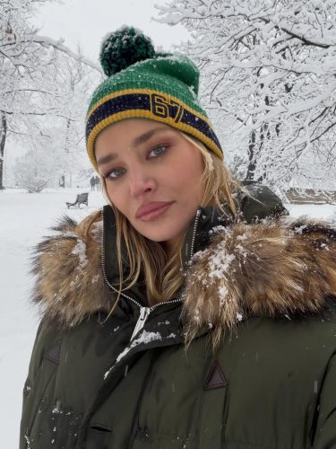 SOFIJA MILOŠEVIĆ POKAZALA KAKO UŽIVA NA SNIJEGU!