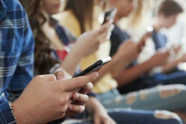 Predugo ste uz ekran? Evo kako možete sebi pomoći!