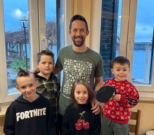 Majka s četvero djece "pobjegla od smaka svijeta" u Dubrovnik!