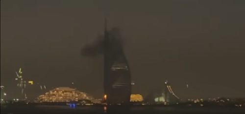 Iranski dronovi pogodili aerodrom i luksuzni hotel Burj Al Arab u Dubaiju!