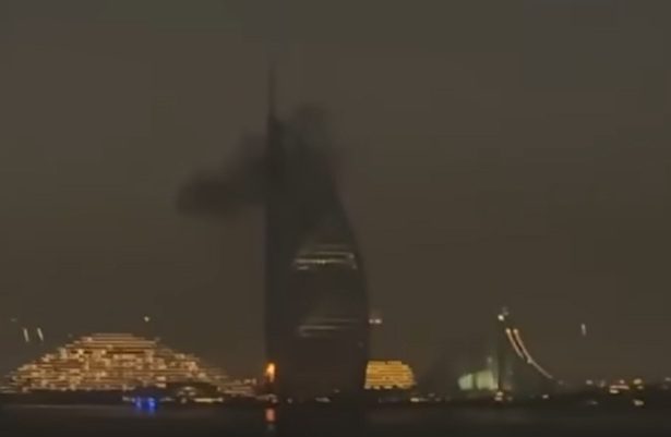 Iranski dronovi pogodili aerodrom i luksuzni hotel Burj Al Arab u Dubaiju!