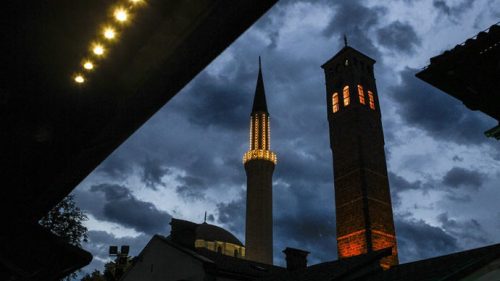 Muslimani širom svijeta obilježavaju Lejletul-berat