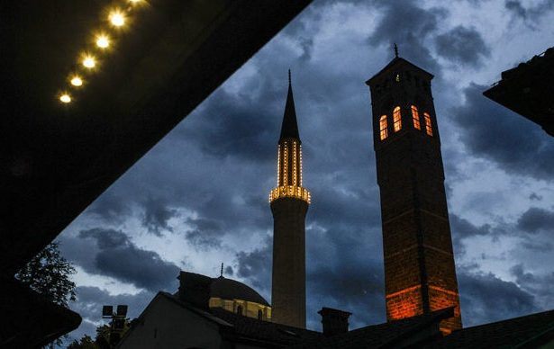 Muslimani širom svijeta obilježavaju Lejletul-berat