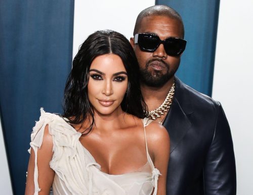 GODINAMA FLERTUJE S NJIM