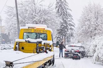 Snijeg uzrokovao probleme u saobraćaju