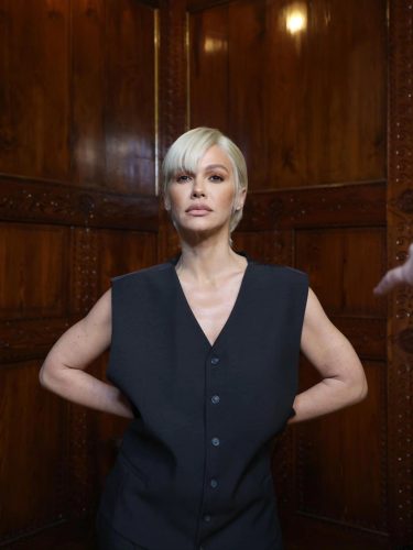 NATAŠA BEKVALAC NA IVICI ZAKONA!