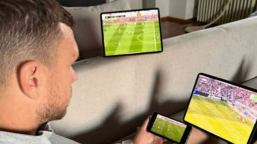 Amra “uhvatila” Džeku Instagram