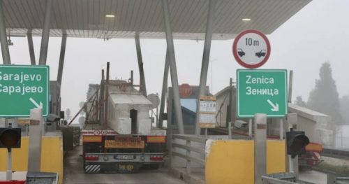 Teška nezgoda: Jezive scene na A1 nakon sudara kamiona!