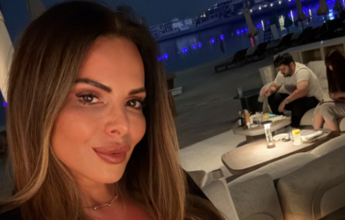 SONJA VUKSANOVIĆ UŽIVA DOK NEBO U DUBAIJU GORI!