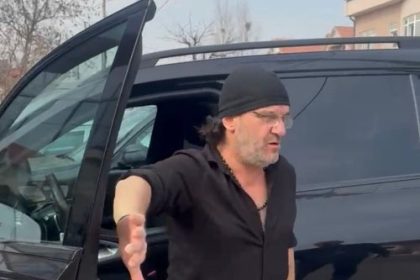 Aca Lukas u svom elementu!