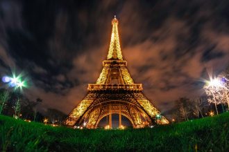 Dio Ajfelovog tornja na aukciji!