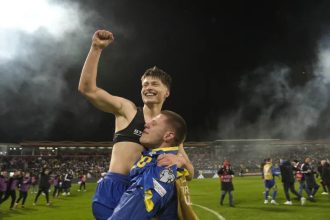 UEFA ukazala veliku čast Esmiru Bajraktareviću!