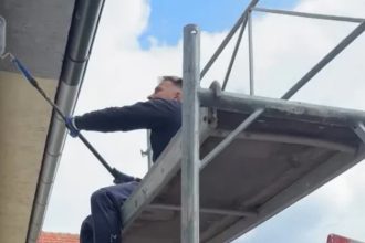 TEODORA DŽEHVEROVIĆ RENOVIRA PORODIČNU KUĆU U KAČAREVU!