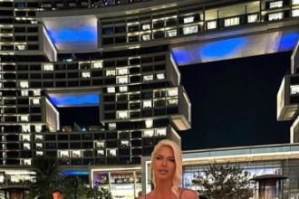 Karleuša kćerkama brani da rade što i njihove drugarice