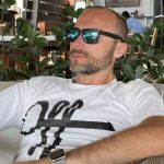 Aca Sofronijević suprugu i kćerku izveo iz porodilišta!