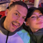 DJEVOJKA BAKE PRASETA U TAN*AMA!