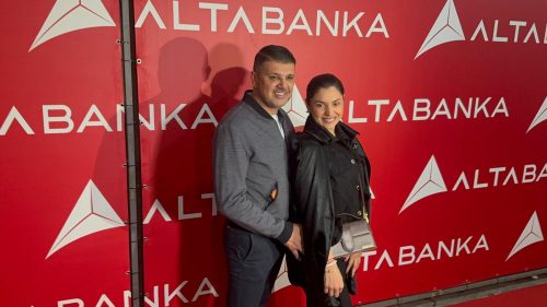 NADICA ADEMOV ZANIJEMILA ZBOG SLOBE VASIĆA! 
