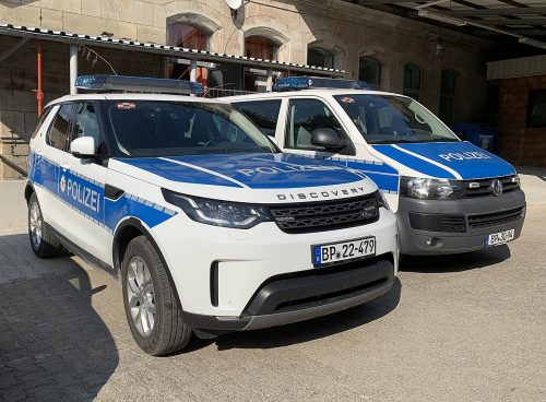 Policija na nogama