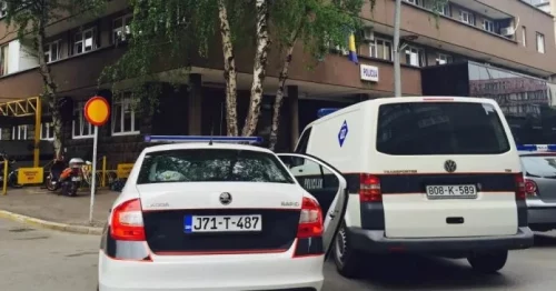 Strava i užas u BiH: Žena izbo*ena no*em