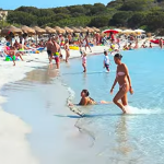 Poznata plaža zabranila suncobrane?!