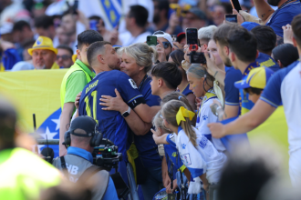Edin Džeko sa porodicom slavio pobjedu