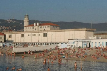 Plaža u Trstu već više od stotinu godina svojim pravilom zgražava turiste!