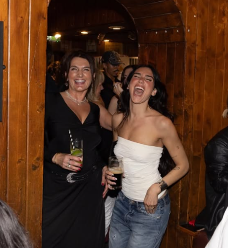  DUA LIPA POKAZALA SVOJU MAJKU! 
