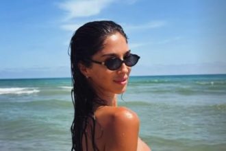 Đina Džinović se skinula u bikini