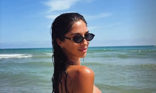Đina Džinović se skinula u bikini