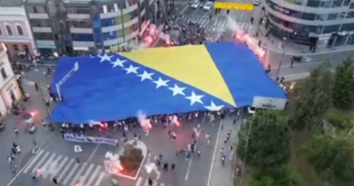 Najveća zastava BiH na ulicama Brčkog