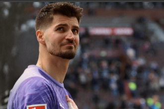 Nikola Vasilj napušta evropski fudbal!