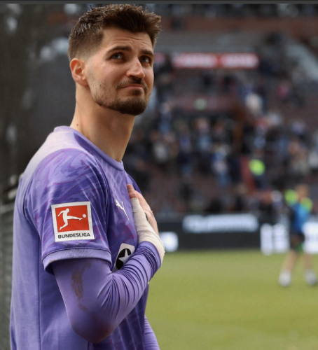 Nikola Vasilj napušta evropski fudbal!