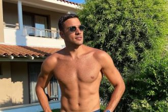 Vlada Vuksanović napustio stan