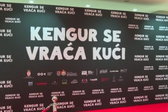 NI 20 MINUTA NISU IZDRŽALI! Publika počela da napušta premijeru filma „Kengur se vraća kući“ – isplivao snimak!