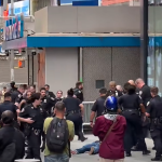 Policija usmrtila ženu koja je no*em napala dvoje prolaznika na Times Squareu!