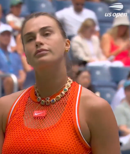 Arina Sabalenka izašla na teren u prozirnoj haljini! Na kritike odgovorila kratko i jasno! 