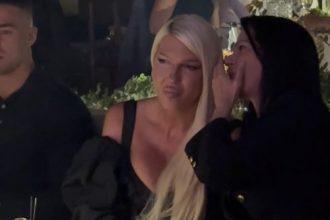 HYPE PAPARACO! Uhvatili smo Jelenu Karleušu na nastupu Andrijane Čekić – evo i sa kim je uživala u provodu!