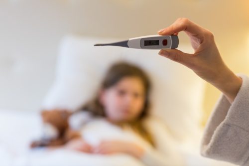 Kada je temperatura kod bebe razlog za brigu i odlazak ljekaru? Evo od kojeg faktora najviše zavisi!