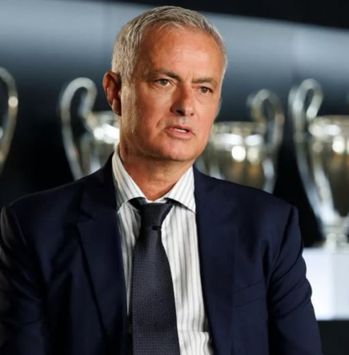 Mourinho u ratu s novinarima zbog Mbappea: "Kada se igrač ne ponaša kako treba, neće biti ni na klupi – bit će kod kuće!"
