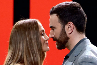 Dženifer Lopez povezuju sa 11 godina mlađim glumcem, a njeno priznanje o poljupcima dodatno podgrijalo priču: POSLIJE BENIFERA — BRETIFER?!