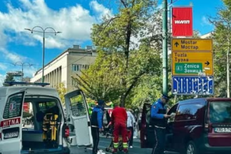Saobraćajna nesreća u centru Sarajeva: Povrijeđen pješak, tramvajski saobraćaj obustavljen!