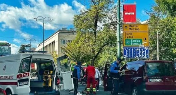 Saobraćajna nesreća u centru Sarajeva: Povrijeđen pješak, tramvajski saobraćaj obustavljen!