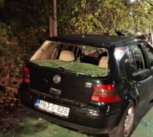 Incident u Sarajevu: Bejzbolskom palicom razlupao parkirana auta komšija!