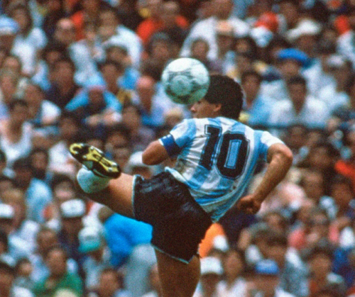 Na današnji dan rođen je Maradona: Čovjek koji je od fudbala napravio umjetnost i postao besmrtan!
